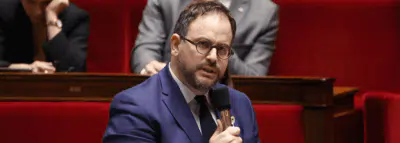 Le ministre de la Santé, Aurélien Rousseau, va s'entretenir avec les complémentaires santé dans quelques jours. Ministre de la Santé Aurelien Rousseau