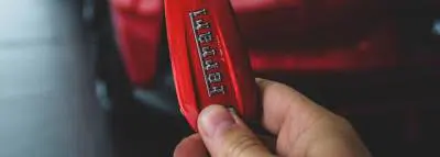 Assurer une voiture qui ne nous appartient pas clefs-ferrari