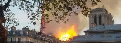 Notre-Dame de Paris : des questions autour de l'assurance   Notre-Dame-Paris-incendie
