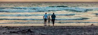 voyage-famille-plage (1) voyage-famille-plage (1)