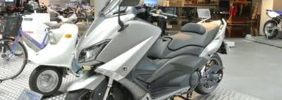 Le célèbre T-Max figure toujours au registre des deux-roues les plus volés. yamaha-tmax-530 (2)